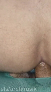 Casser Le Cul Vierge D’une Femboy Effémicée Avec Une Grosse Bite !
