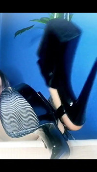 Lady angela black plesers lagi asik ngentot memek tante seksi
