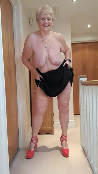 Uk Joolz: Short skirt, no knickers, bare legs, and heels