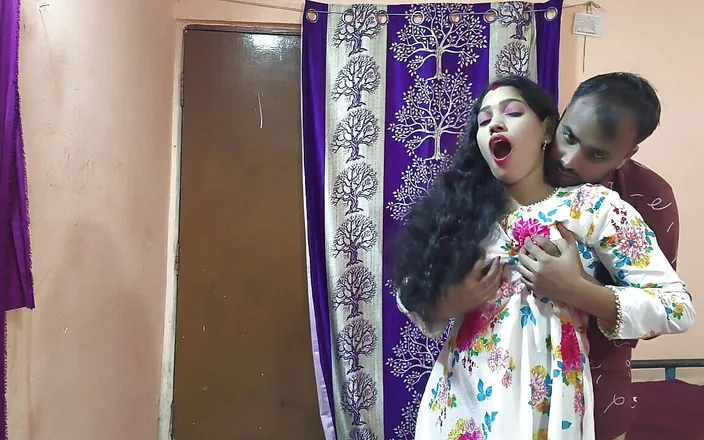 Sona bhabhi: First Time Sex My College Girlfriend Come to My House...