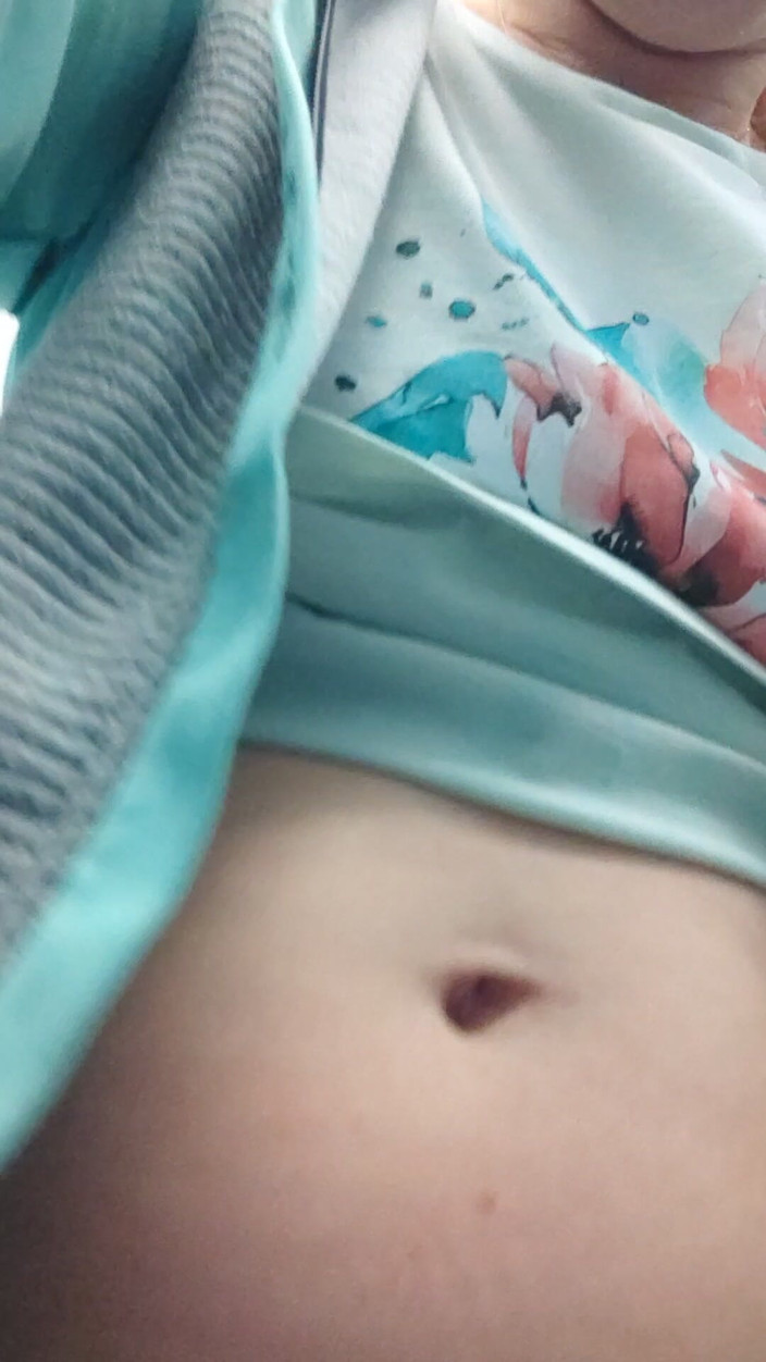 Miodelka: Molto rischioso della mia pipì in aereo