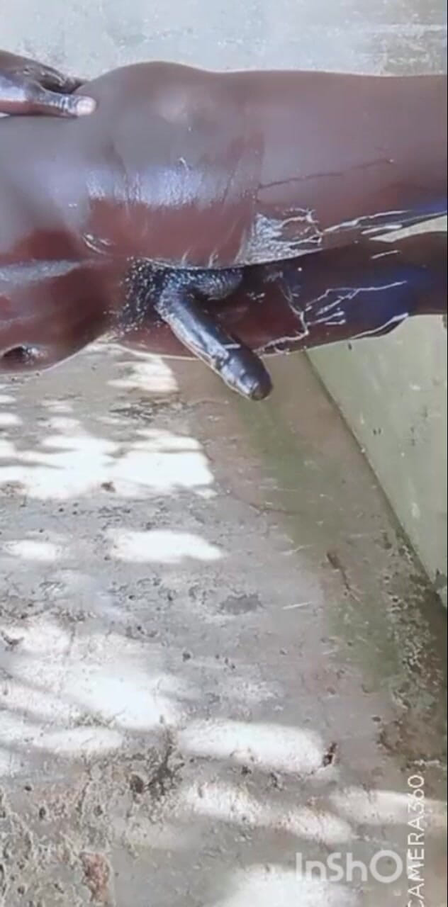 Hongi: Хлопець з великою дупою дійсно працює своєю дупою правильно