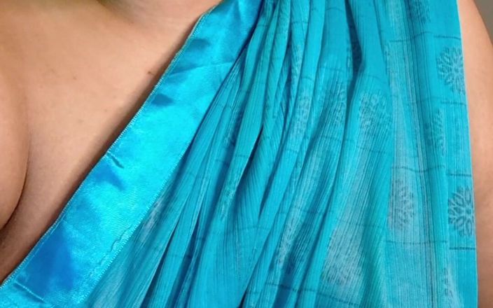 Goddess Silk Smita: Role Play Fantasy Video - Tamil Stepmum Seduction in Green Saree