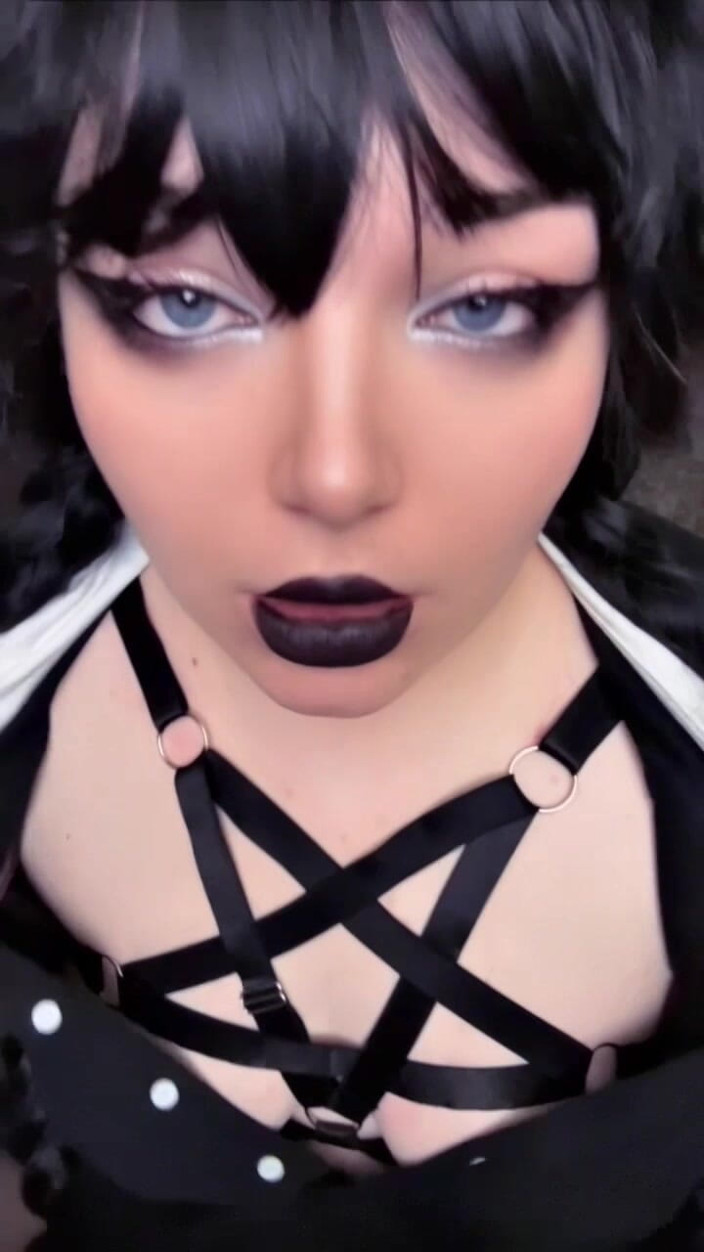 Lexxi Blakk: Wednesday Thanks You for the Morbid Date