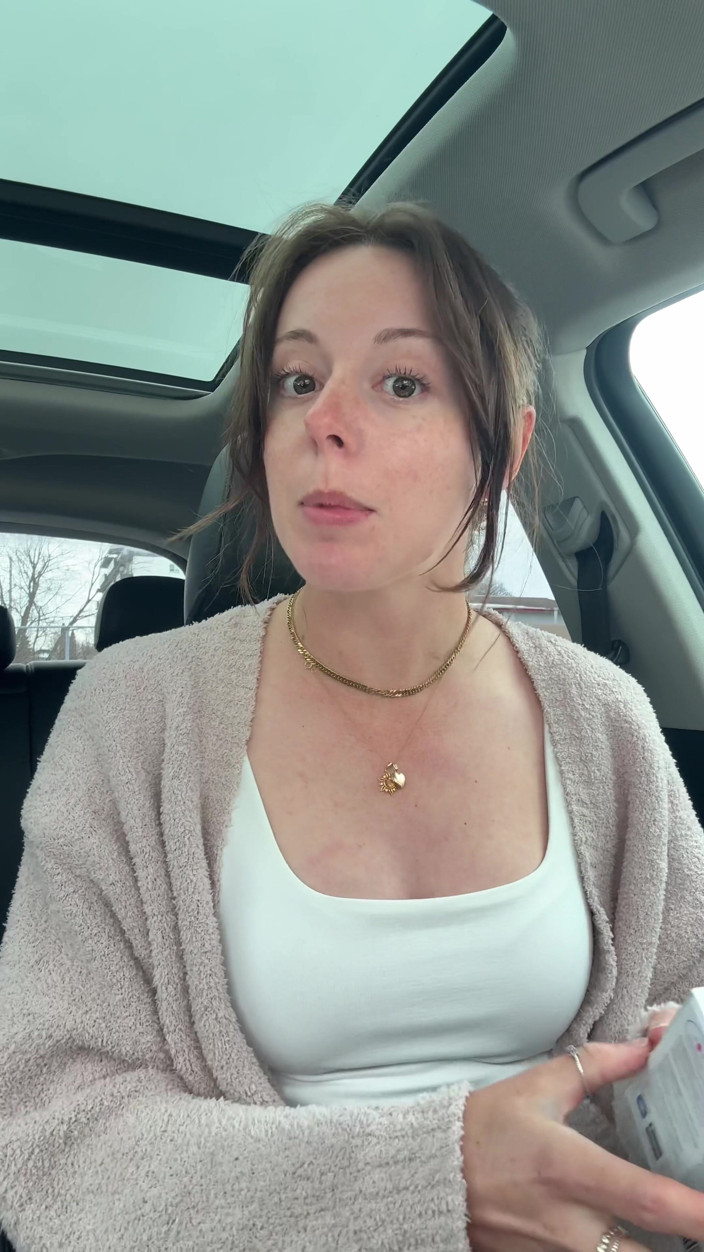 Nadia Foxx: Sborro in un Tim Hortons Drive Attraverso!