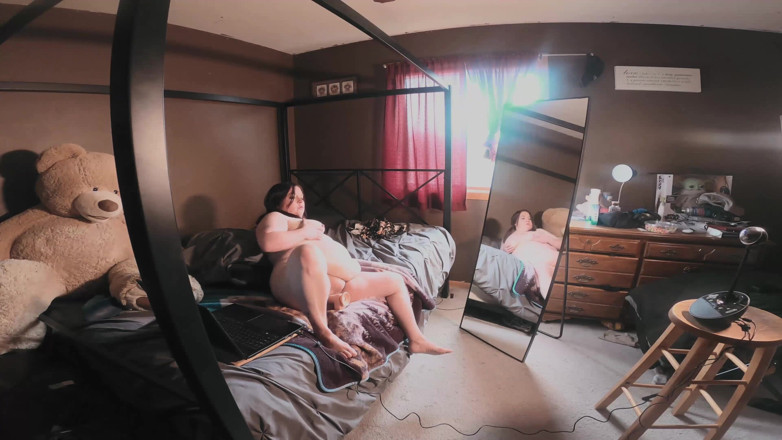 SexyNEBBW: Sexy BBW lazy cam slut GoPro