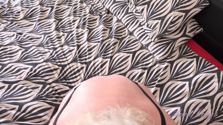 Aunt Judy's: Menangkap tuan rumah matang 66 tahun anda Puan Claire melancap (pov)