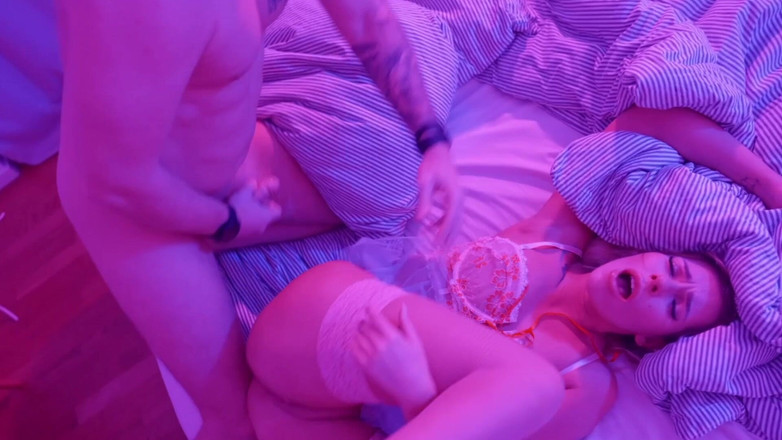 Kate Truu: Duro en Berlín y el fan nos graba al estilo...