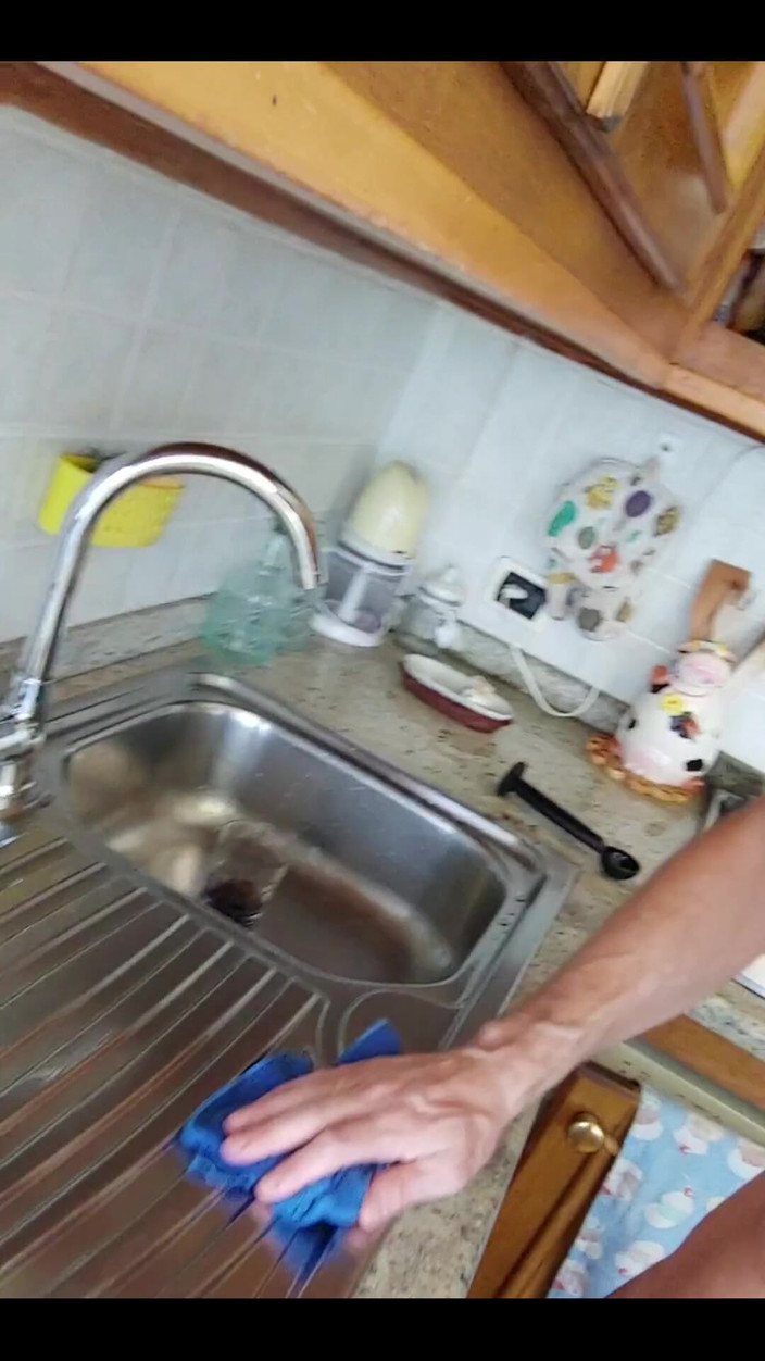Boy jerking off: Je commence mes 10 jours de vacances