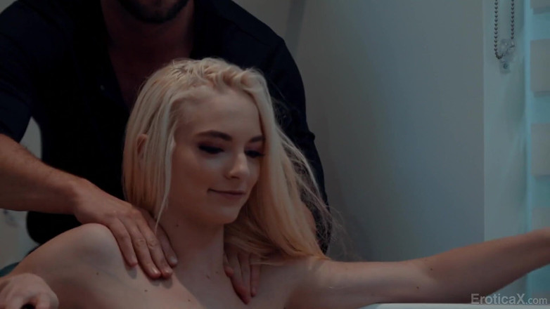 Erotica X: Seth làm vợ ngạc nhiên với món quà hoàn hảo...