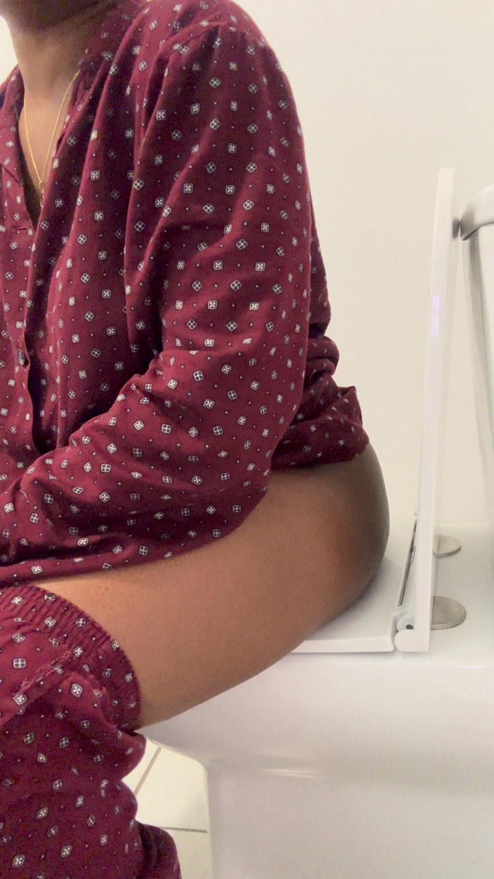 African Fart Queen: トイレのおなら
