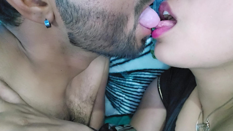 Neha bhabhi0832: Чоловік і дружина Роменс Кизінг мають секс