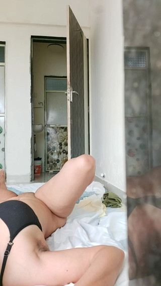 Yours fantasy: Memek sempitku dientot habis-habisan sama kontol besar