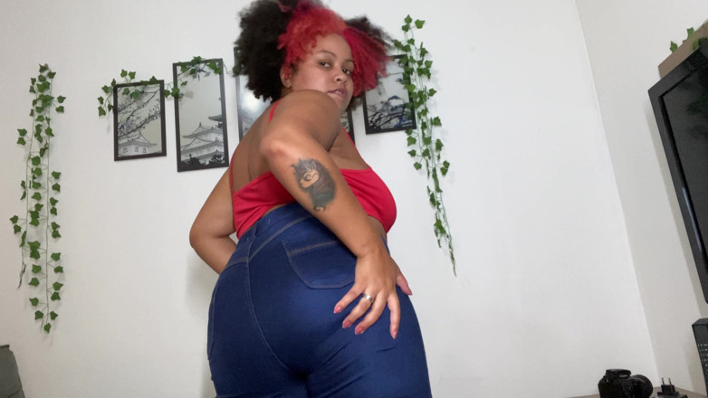 Cutiepiie Chubby: BBW Soda Burp a Prd na těsných džínách