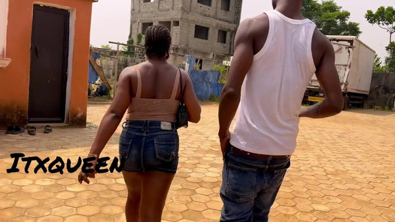ITX_Kwin: The Pretty Young Lady I Met on the Road Stranded