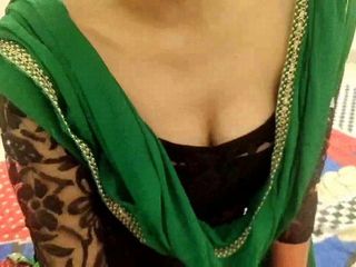 Saara Bhabhi: Step Mother Left Her Own StepSon&#039;s Friend at Home and...