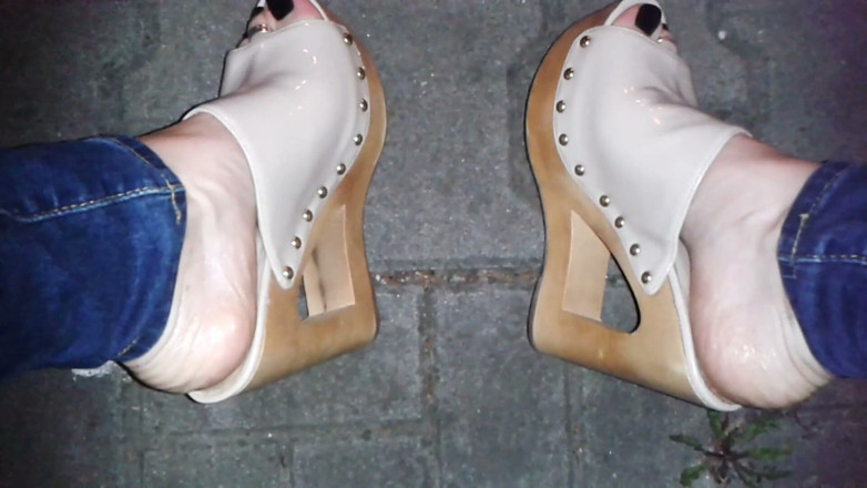Heelex: Platform Mules