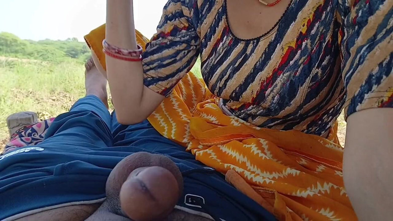 seema: 新しい女の子がバビホットをクソ