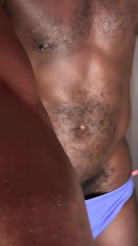 J’ai oublié que j’avais ces troncs de lycra aussiebum