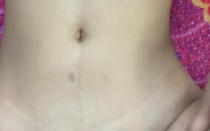 Komal sexy studio: Vollbusiges yoga-schätzchen lutscht und reitet den großen schwanz ihres freundes