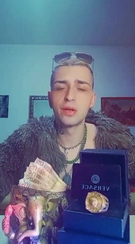 O farfurie de paste în mijlocul zilei