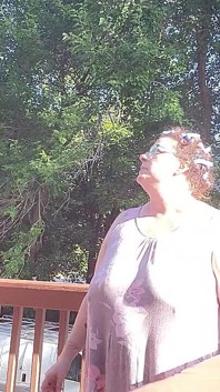 Ma's Smokin trong curlers