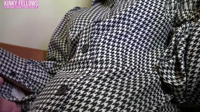 Asian cutie: Necenzurované zvýraznění - letošní top kráska, čekající nevlastní matka vtažená do zakázané,...