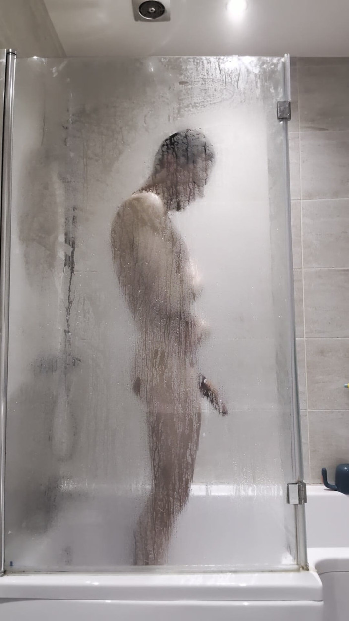 Nathan Forest: Titta på mig i duschen