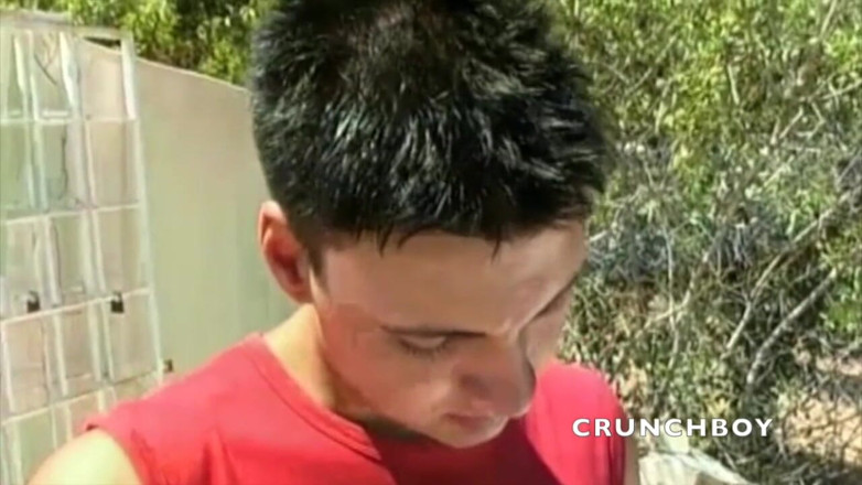 GAY VINTAGE PORN: Sexy twinks neuken buitenshuis onder de zon
