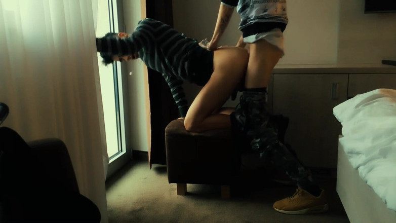 Idmir Sugary: Geile stiefbroer met dikke lul komt heel snel in me...