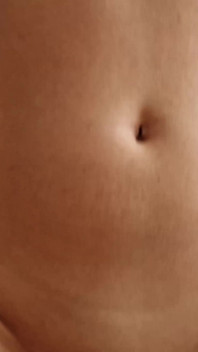 Husband Woke up Horny and Made His Wife Happy by Fucking Her and Covering Her Pussy with Huge Cumshot