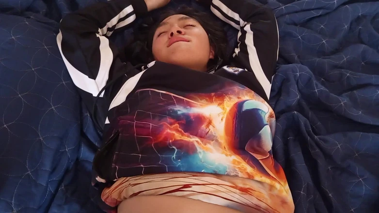 Moo DBOXXX: Dengan kawan Kristian saya, kami berkongkek sepanjang hari, dia baru...