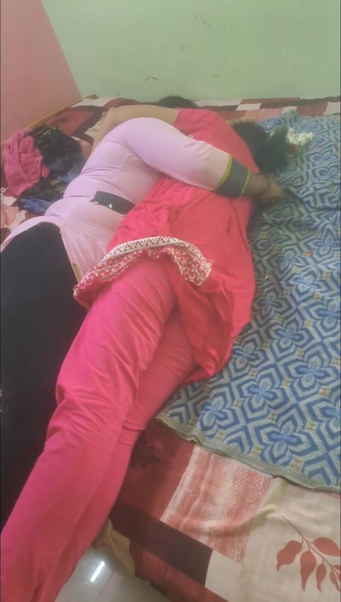 Tamil lesbian: Makcik lesbian ditangkap oleh teman lelaki