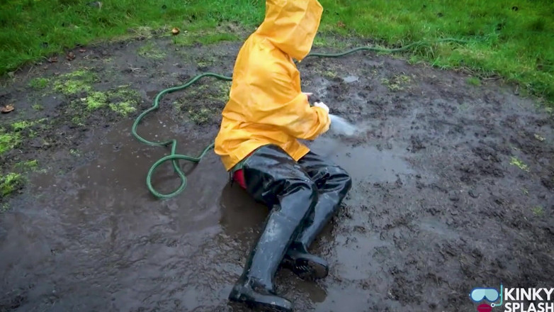 UKCuteGirl Lucy Lauren: Slippery Pvc Garden Wank Hose, Mud &amp; Shiny Rubber Waders