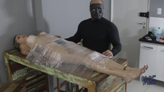 MAF fetish studio: Akemi omezena, dotýkaná a dominovala