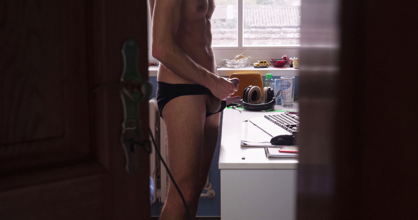 Jerking studs: Filmé mi compañero de piso