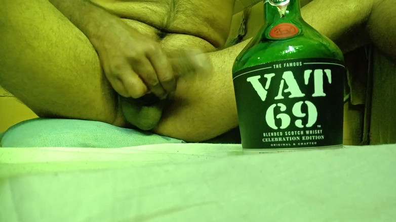 siyasingerporn: 당신은 그런 자지를 본 적이 없다, 이것은 큰 자지입니다, 그것은 당신의 감각을 날려 버린 것입니다 그리고 당신은이 자지를 따먹을 갈망할 것입니다