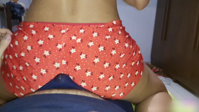 College-couple: Dry humping prone bone and assjob, cum through pants
