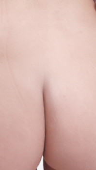 Slender beauty leva um grande 12 polegadas com Charlotte Mae com Brickzilla