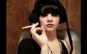Femdom Austria: Glamouröse schönheit raucht eine zigarette