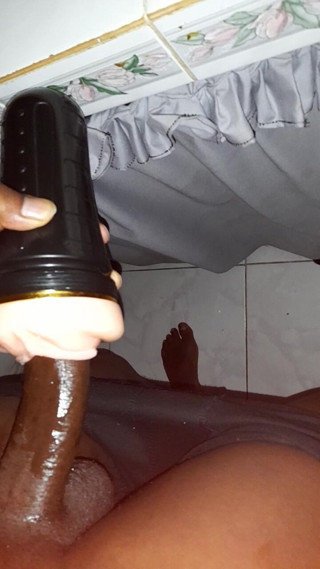 Islandvibes69: Jerking off S11 E2