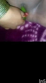 Karwacaut Me Desi Bhabhi Ka Gift Mere Liye Chut Me Khira Dala