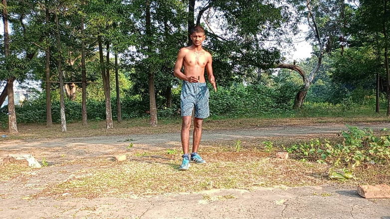 LinearOrnament35: Kuatkan Glutes Anda Dengan Senaman Panjang