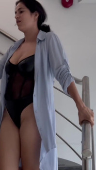 Soția celui mai bun prieten al meu mă seduce