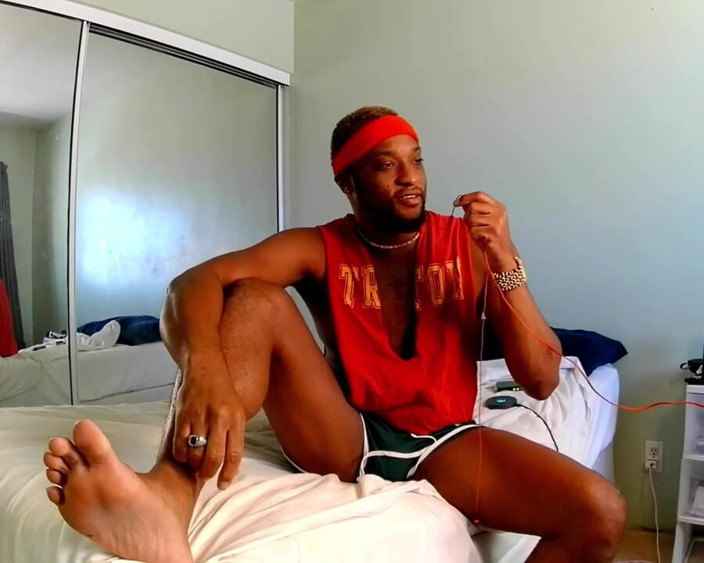 Kennie Jai: Kennie Jai se branle pour un fan !