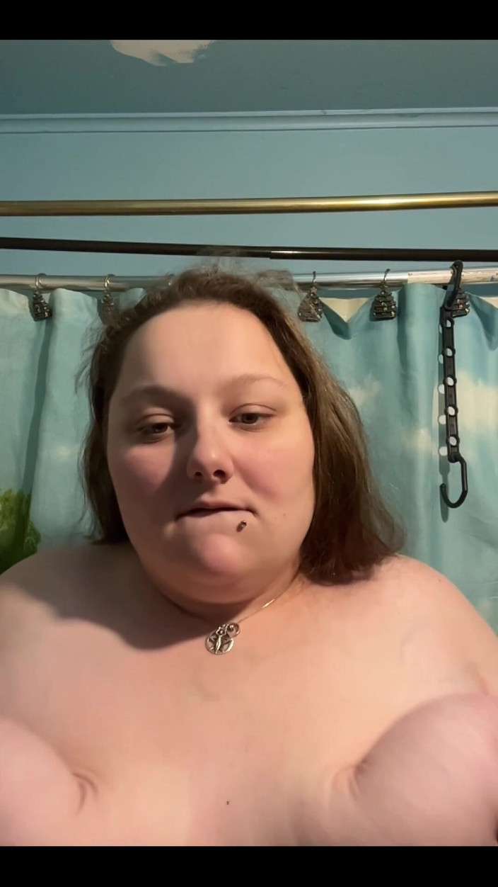 SexyBreedingBbw: Gordinha tira roupa