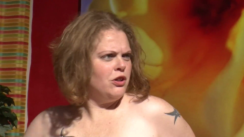 Mature Climax - 100% Mature Videos: Velká bbw dívka tvrdě šuká a nechá si krémovat prsa
