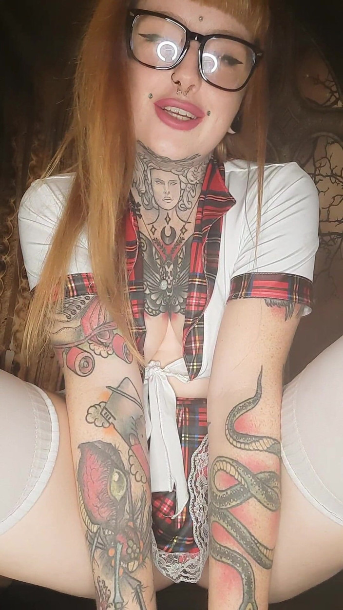 Yourfavecumslut: Riesin findet ex-FREUND geschrumpft und pervers