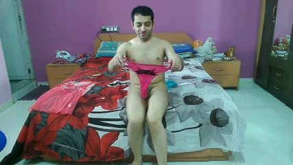 Cute & Nude Crossdresser: Сексуальна сіссі кроссдресссер femboy sweet lollipop в сексуальній прозорій кралі та трусиках.