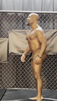XXX обнаженный лифт и переноска с участием Doc Шоколад и Sinthia Bee